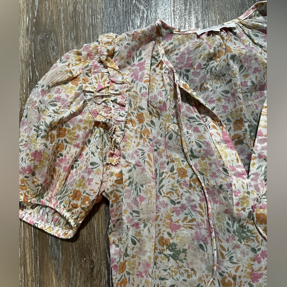 Olivaceous Steal My Heart Top - Picture 8 of 10